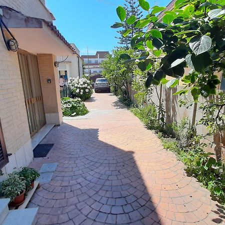 Comfy&Cozy Flat In Fiumicino Center Apartment Ngoại thất bức ảnh